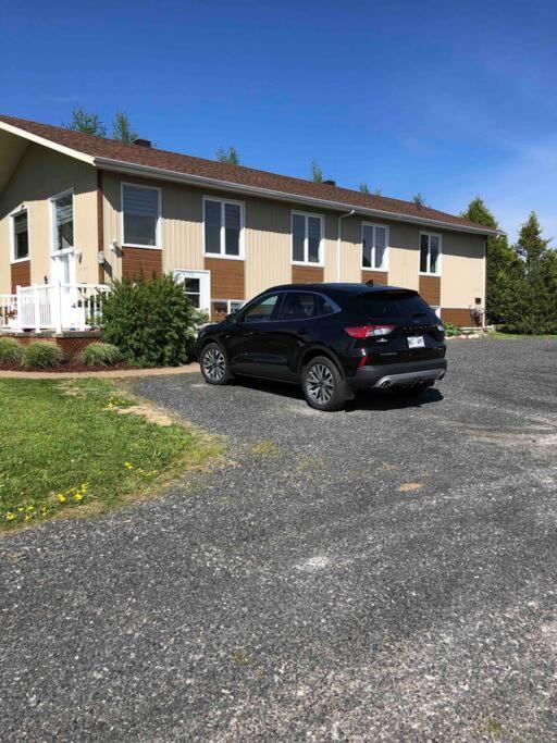 Aux Quatre Vents 4,5 Grand Logement Prive Lac-Megantic Exterior photo