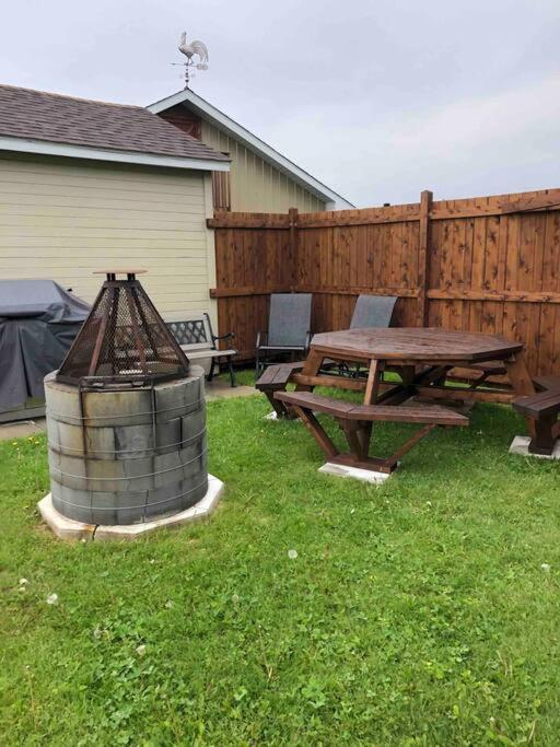Aux Quatre Vents 4,5 Grand Logement Prive Lac-Megantic Exterior photo